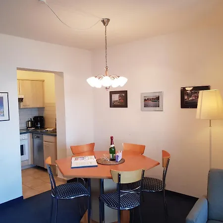 Residenz Seeblick 18 Mit Balkon Und Ostseeblick Apartment *