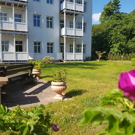 Residenz Seeblick 18 Mit Balkon Und Ostseeblick * Sellin (Rugen)