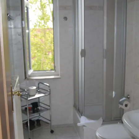 Residenz Seeblick 18 Mit Balkon Und Ostseeblick Apartment *