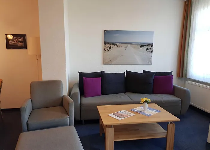 Residenz Seeblick 18 Mit Balkon Und Ostseeblick Apartment *