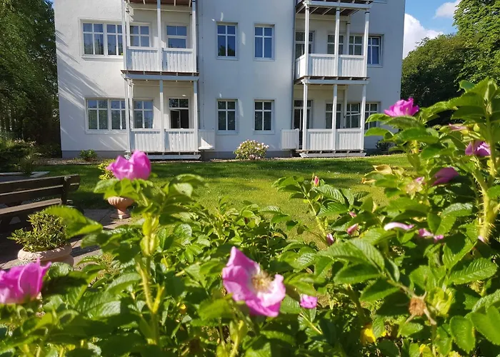 Apartment Residenz Seeblick 18 Mit Balkon Und Ostseeblick *